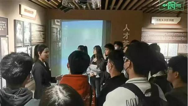 說明: 208435134f15a3445bc1fc82360220f